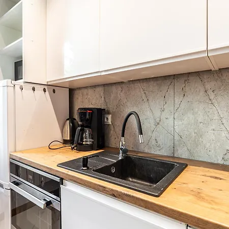 Rentplanet - Dabrowskiego Appartement